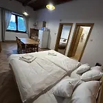 Mezovegi Ii Vendeghaz