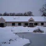 Mezovegi Ii Vendeghaz Kisar