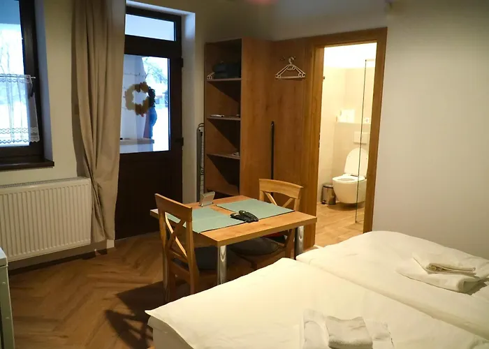 Mezovegi Ii Vendeghaz *